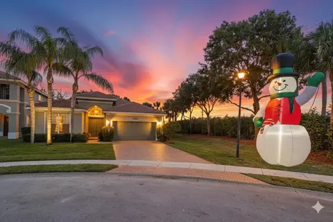 11061 Laurel Walk Rd, Wellington, FL 33449
