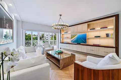 389 S Lake Dr #2G, Palm Beach, FL 33480