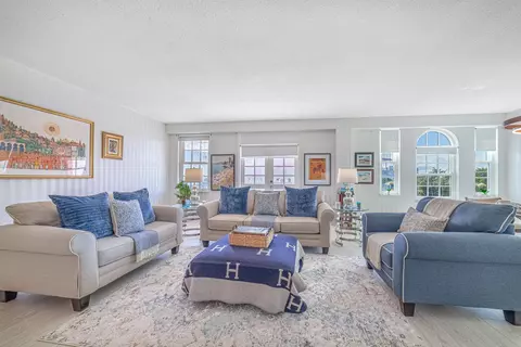 3475 S Ocean Blvd #201, Palm Beach, FL 33480