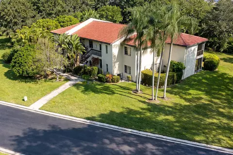 8305 Casa Del Lago #E, Boca Raton, FL 33433