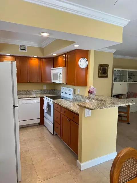 680 Saxony O, Delray Beach, FL 33446