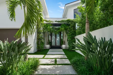 4444 Washington Rd, West Palm Beach, FL 33405