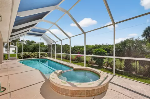 3075 73rd Pl, Vero Beach, FL 32967
