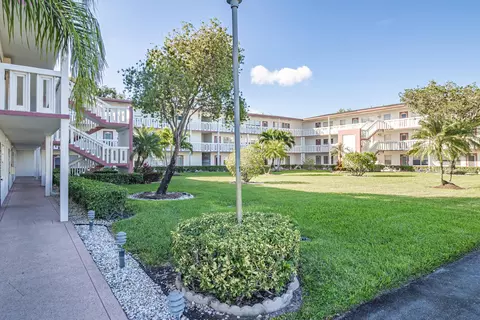 213 Fanshaw F, Boca Raton, FL 33434