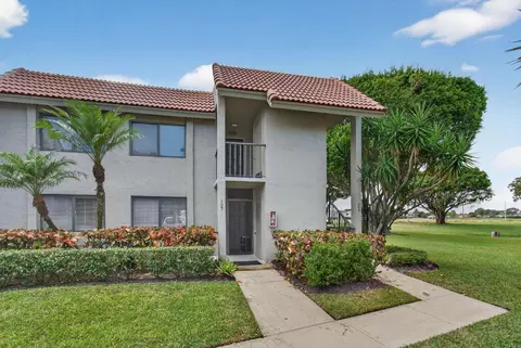5771 Fairway Park Ct #205, Boynton Beach, FL 33437