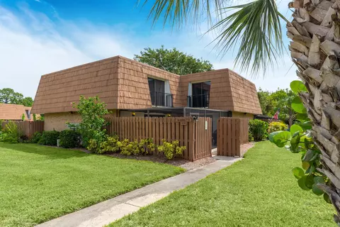 5962 SE Riverboat #525, Stuart, FL 34997