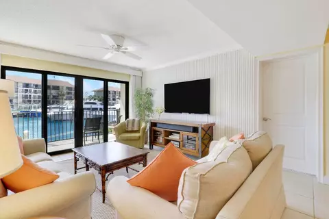1301 Seafarer Cir #105, Jupiter, FL 33477