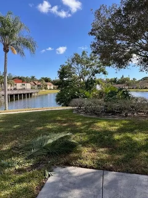 4996 Sable Pne #C1, West Palm Beach, FL 33417
