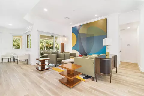 3317 Embassy Dr, West Palm Beach, FL 33401