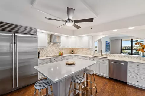 Kitchen - 19670 Beach Rd #B303, Jupiter, FL 33469 photo 2 of 6
