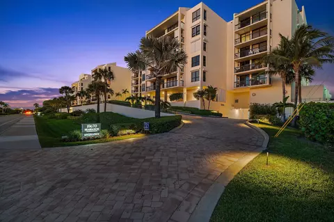 Exterior - 19670 Beach Rd #B303, Jupiter, FL 33469 photo 9 of 11