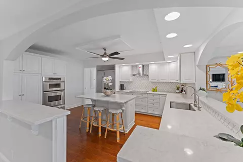 Kitchen - 19670 Beach Rd #B303, Jupiter, FL 33469 photo 6 of 6