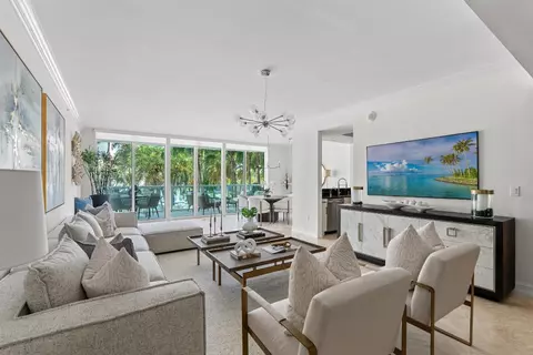 550 SE Mizner Blvd #B202, Boca Raton, FL 33432