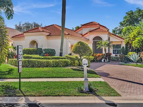6250 Evian Pl, Boynton Beach, FL 33437