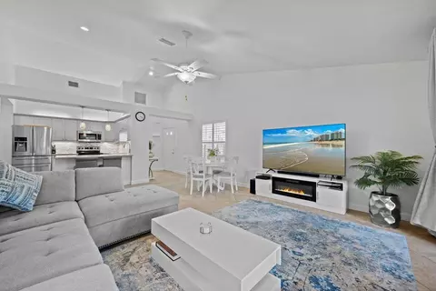 2611 SE Tropical East Cir, Port Saint Lucie, FL 34952