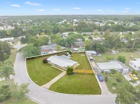 2363 2nd Pl SW, Vero Beach, FL 32962