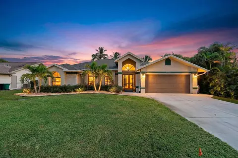 2099 SE Bowie, Port Saint Lucie, FL 34952