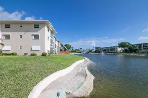 2668 N N Gdn #108, Lake Worth, FL 33461