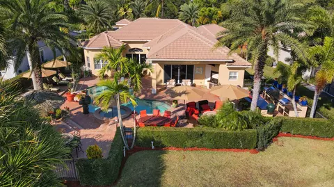7458 Legends Dr, Port Saint Lucie, FL 34986