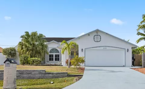 233 NE Sagamore Ter, Port Saint Lucie, FL 34983