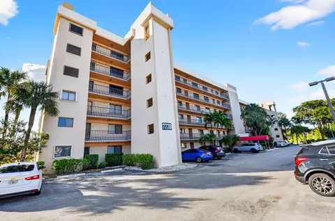 7770 Tahiti #105, Lake Worth, FL 33467
