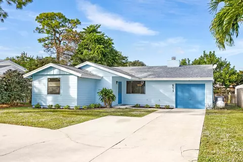 6075 Wolfe St, Jupiter, FL 33458