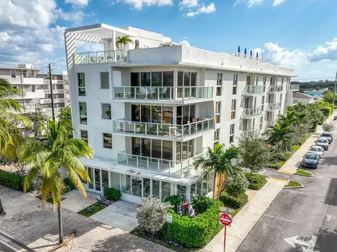 117 Lake Ave #204, Lake Worth, FL 33460