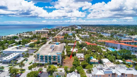1956 NE 2nd St, Deerfield Beach, FL 33441