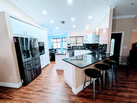 3450 NW 21st St, Coconut Creek, FL 33066