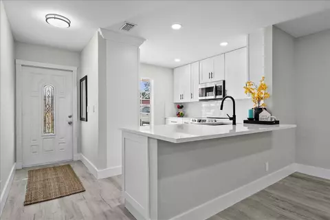 769 Nantucket Cir, Lake Worth, FL 33467