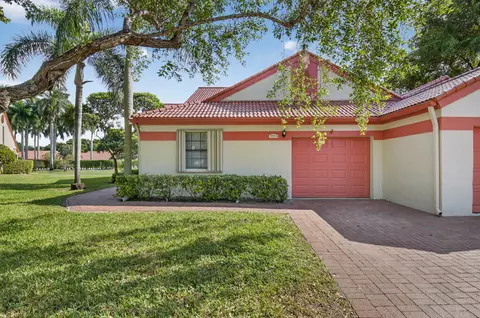 7972 Lexington Club Blvd #A, Delray Beach, FL 33446