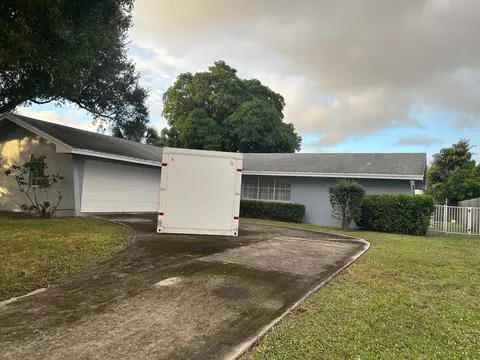 4235 Hyacinth Cir N, Palm Beach Gardens, FL 33410