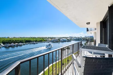 899 Jeffery St #614, Boca Raton, FL 33487