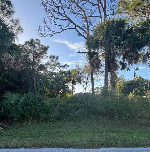 5913 Raintree Trail Trl, Fort Pierce, FL 34982