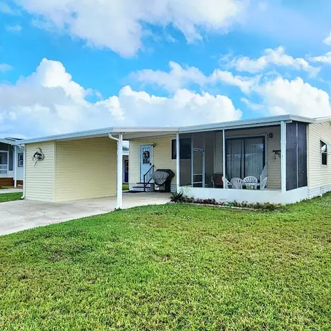 526 Hemingway Ter #F-02, Fort Pierce, FL 34982