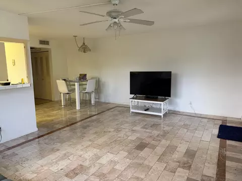 131 Sussex G #131, West Palm Beach, FL 33417