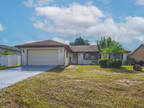 362 SE Starfish, Port Saint Lucie, FL 34983