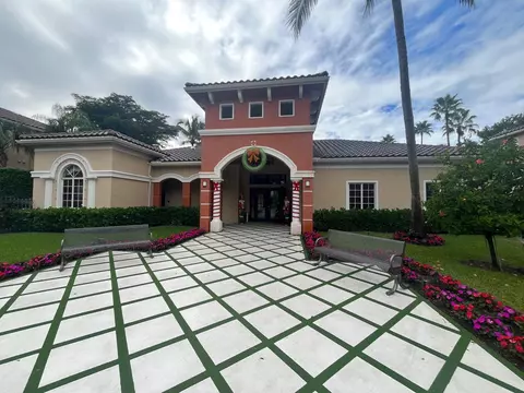 4167 N Haverhill Rd #1102, West Palm Beach, FL 33417