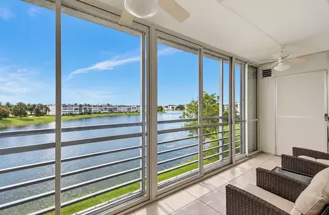Exterior - 4089 Guildford E #E, Boca Raton, FL 33434 photo 1 of 4