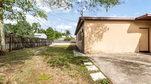 3500 SW 47 Ave, West Park, FL 33023
