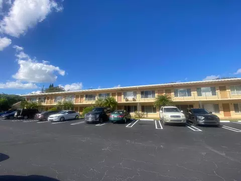 2303 S Federal Hwy #N-17, Boynton Beach, FL 33435