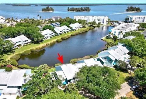 6408 S River Run Dr, Sebastian, FL 32958