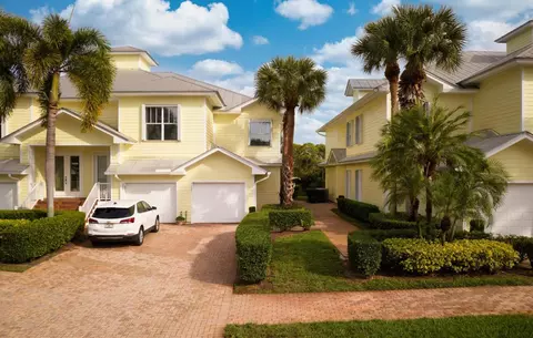 3467 SW Sawgrass Villas #8-B, Palm City, FL 34990