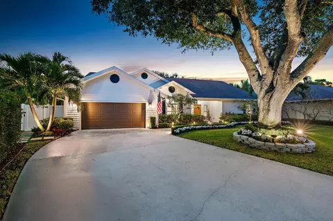 12908 Calais Cir, Palm Beach Gardens, FL 33410