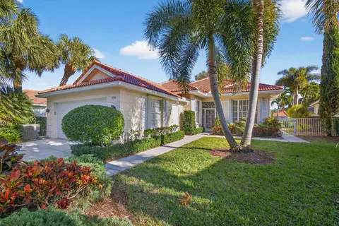 520 E Tall Oaks Dr, Palm Beach Gardens, FL 33410