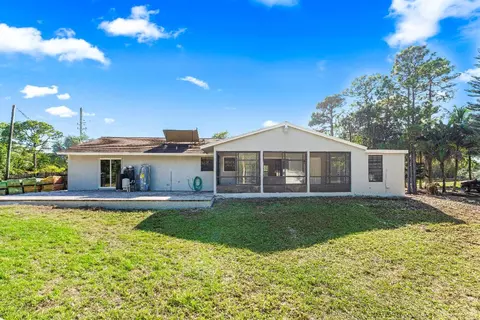 18055 W Sycamore Dr, The Acreage, FL 33470