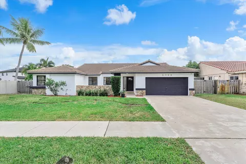 5700 Hawkes Bluff Ave, Davie, FL 33331