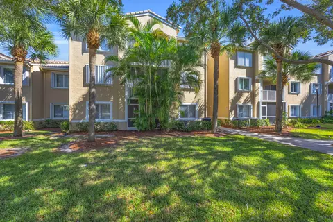 242 Village Blvd #2110, Tequesta, FL 33469