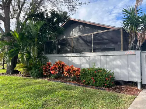 3904 NW Cinnamon Tree Cir, Jensen Beach, FL 34957