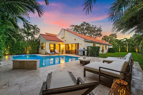 2614 La Lique Cir, Palm Beach Gardens, FL 33410